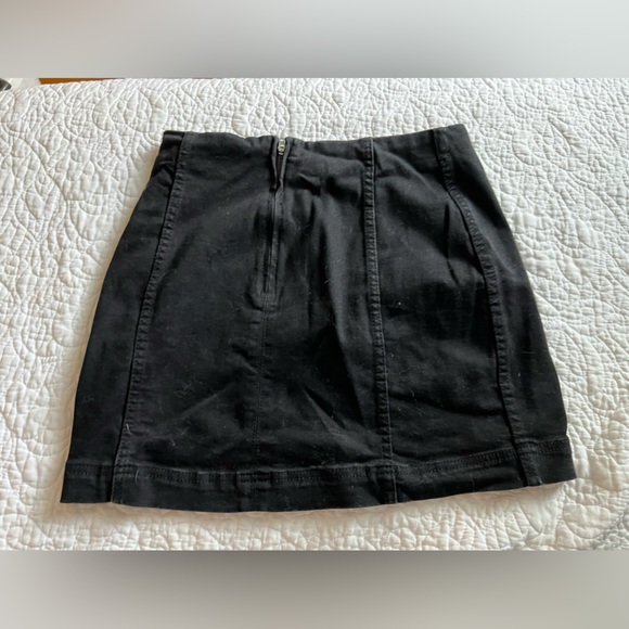 Pencil Skirt - Picture 2 of 3